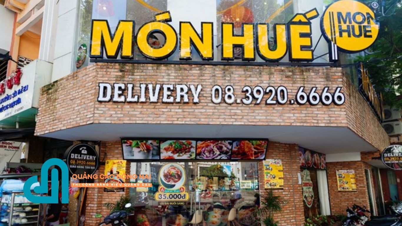 Bảng hiệu Alu có chống nước không? Có phù hợp cho nhà hàng – quán ăn ngoài trời tại Đồng Nai?