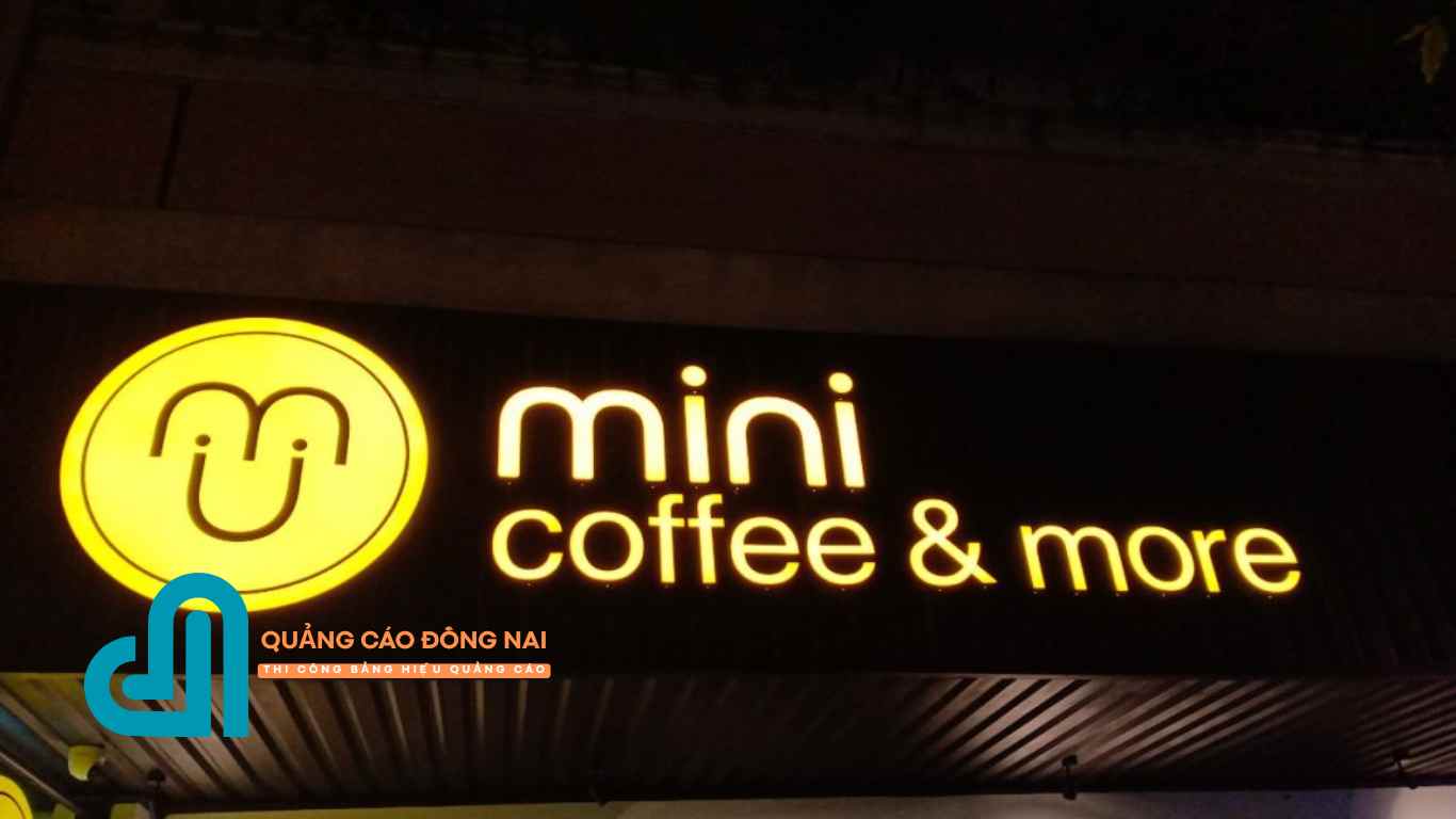 Hạn chế khi chọn bảng hiệu Mica