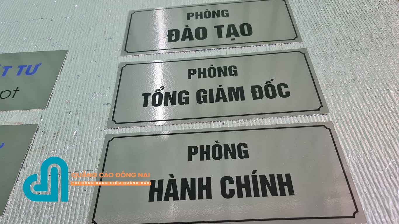 Quy trình thiết kế – thi công bảng tên công ty inox tại Đồng Nai