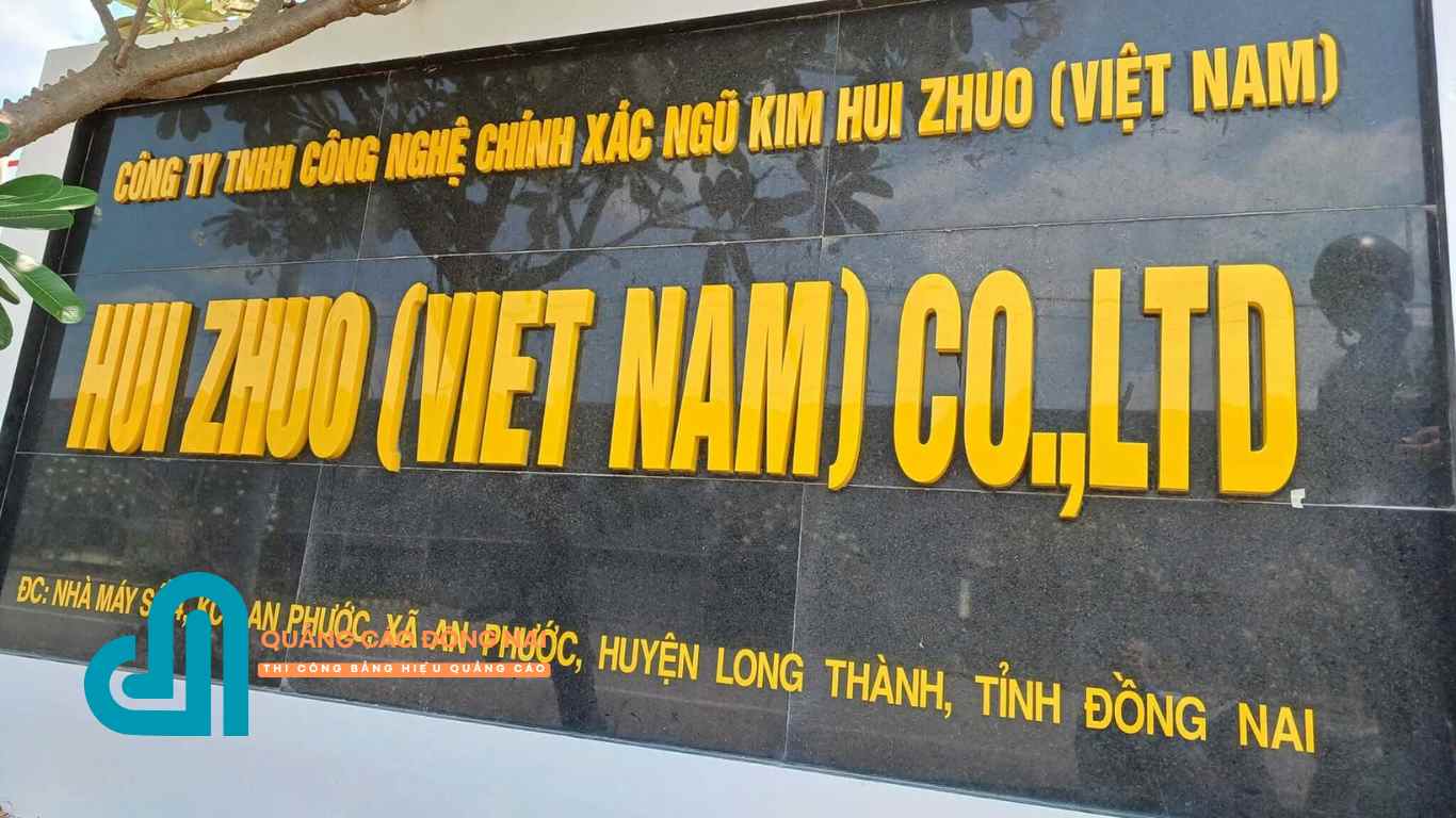 Top những cửa hàng nên dùng bảng hiệu Mica tại Đồng Nai