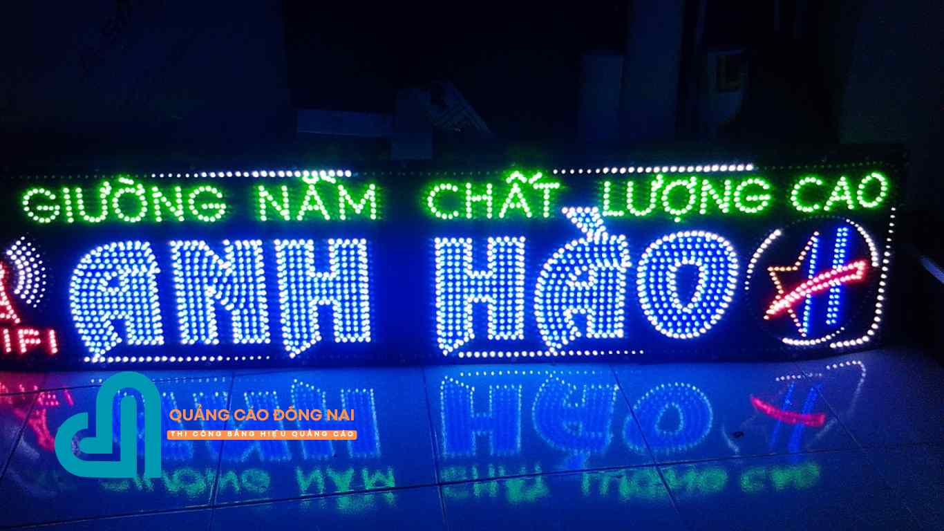 Ưu điểm của bảng hiệu LED chữ chạy